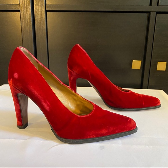 SERGIO ROSSI vintage red velvet heels - Picture 8 of 12
